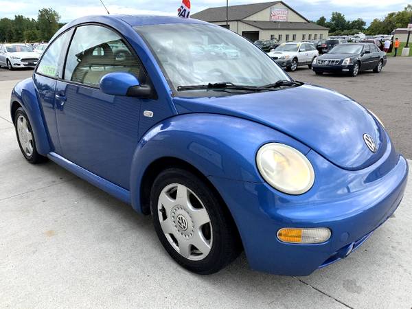 2001 Volkswagen New Beetle 2dr Cpe GLX Turbo Auto - cars & trucks -... for sale in Chesaning, MI – photo 2