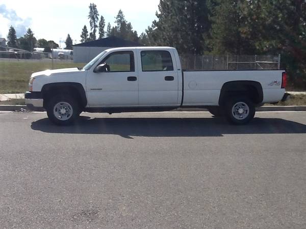 2005 CHEVY 2500 CREW LONG BED 4X4 8.1L V8 for sale in Coeur d'Alene, WA – photo 2