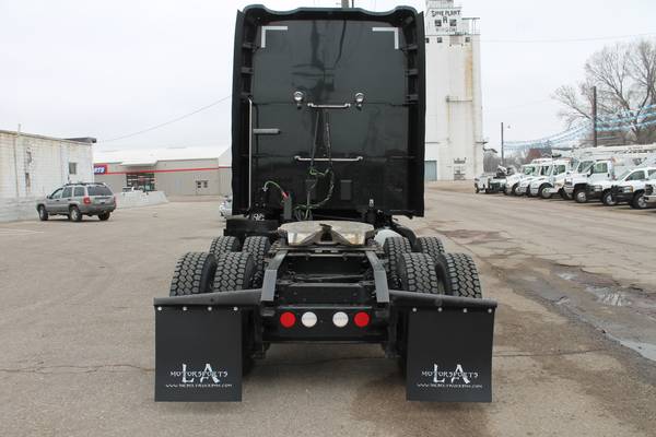2015 KENWORTH T680 DOUBLE BUNK NEW TIRES AUTOMATIC NAV 455 HP PACCAR... for sale in WINDOM, NE – photo 3