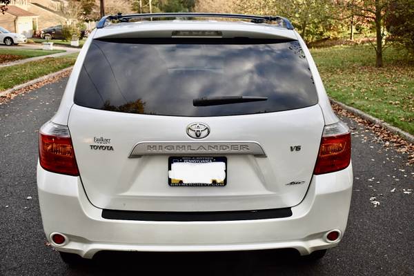 Toyota Highlander - cars & trucks - by owner - vehicle automotive sale for sale in Huntingdon Valley, PA – photo 7