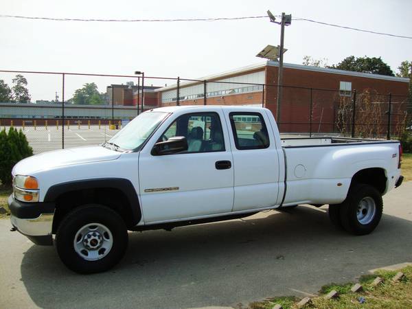 GMC Sierra 2500HD Gas Dully Truck - cars & trucks - by owner -... for sale in Passaic, NJ – photo 6