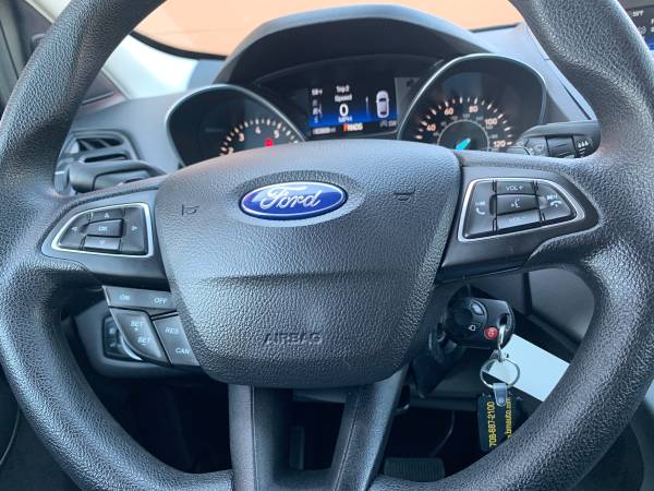 2017 Ford Escape SE - 30 MPG - 63k miles! - - by for sale in Oak Forest, IL – photo 12
