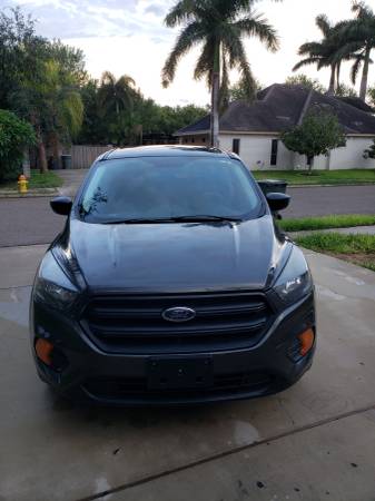 2018 ford escape 4 cyl, excellent conditions, reverse camera - cars... for sale in Alamo, TX – photo 3
