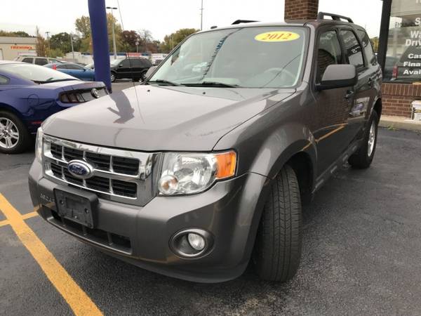 2012 FORD ESCAPE XLT $500-$1000 MINIMUM DOWN PAYMENT!! APPLY NOW!! -... for sale in Hobart, IL – photo 2