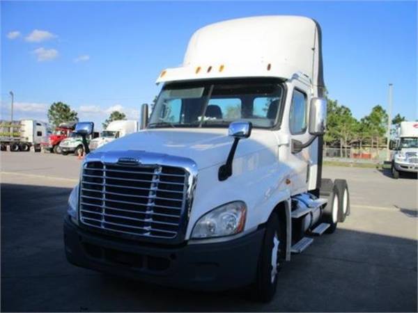 2014 Freightliner CASCADIA 125 - - by dealer for sale in TAMPA, FL – photo 2