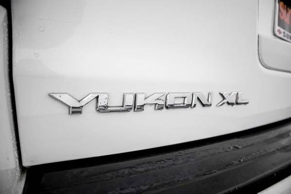2017 GMC Yukon XL 4x4 4WD SLT SUV THIRD ROW SEATS - cars & trucks -... for sale in Sumner, WA – photo 15