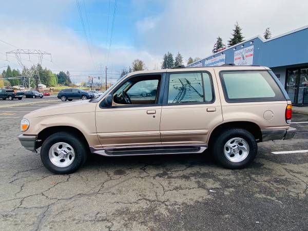 1999 Ford Explorer // 4x4 // MUST GO - cars & trucks - by dealer -... for sale in Vancouver, OR – photo 8