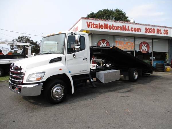 2012 Hino 258 ** SIDE PULLER OPTION ** ROLL BACK TOW TRUCK **LOW -... for sale in south amboy, WV – photo 4