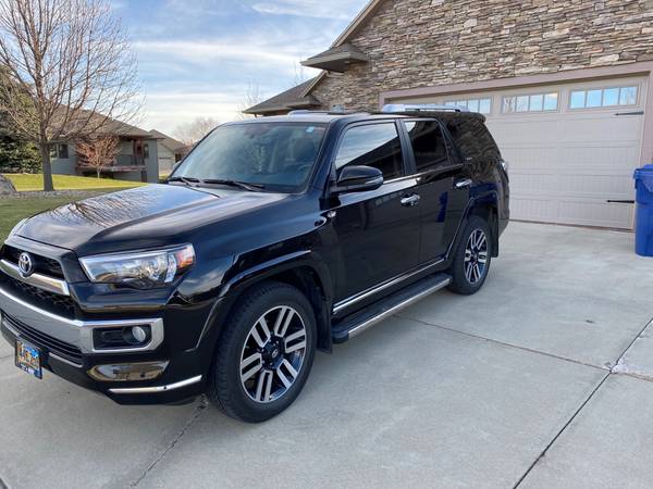 **BEAUTIFUL Toyota 4Runner Limited - 2018 - cars & trucks - by owner... for sale in Sioux Falls, SD – photo 4