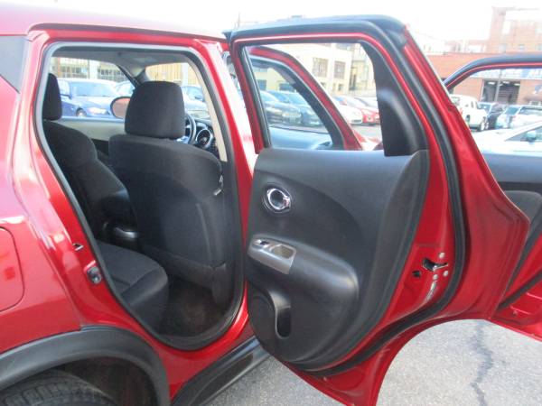 2012 Nissan Juke S AWD **Hot Deal/Clean Title & Cold AC - cars &... for sale in Roanoke, VA – photo 19
