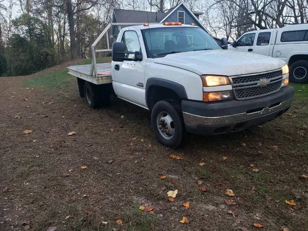 2005 Chevy Silverado Flatbed - cars & trucks - by owner - vehicle... for sale in Huntingtown, MD – photo 2