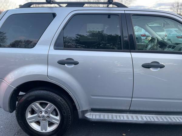 2010 Ford Escape Hybrid AWD Hybrid loaded roof 125k 30mpg - cars &... for sale in Walpole, RI – photo 10