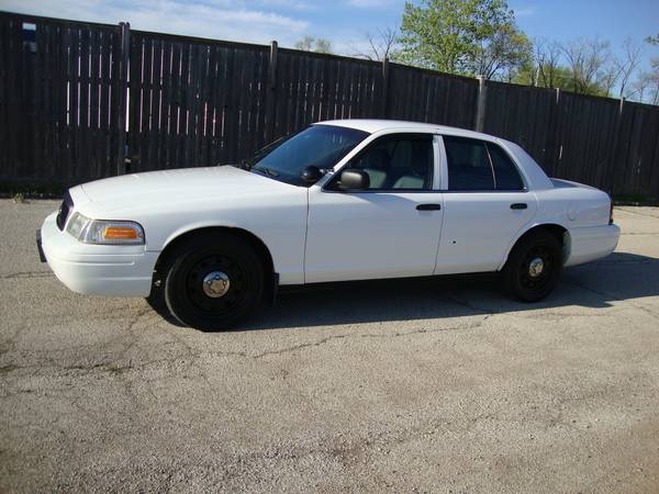 2009 Ford Crown Victoria (1 Owner/Excellent Condition/Low Miles) for sale in Other, MI – photo 13