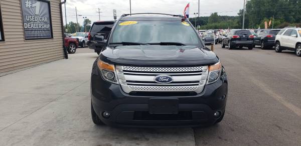 **LEATHER SEATS**2012 Ford Explorer 4WD 4dr XLT for sale in Chesaning, MI – photo 2