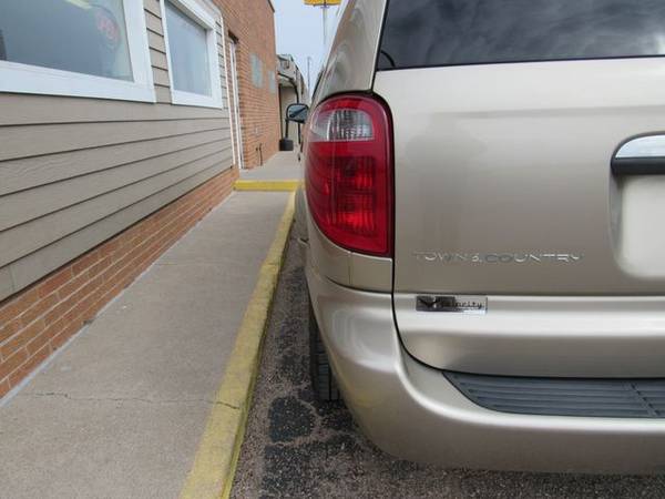 2003 Chrysler Town & Country - 3mo/3000 mile warranty! - cars & for sale in York, NE – photo 21