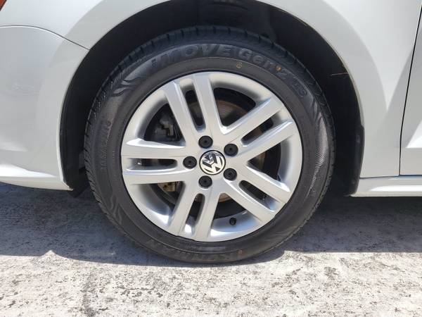 2018 *Volkswagen* *Jetta* *1.4T S Automatic* Pure Wh - cars & trucks... for sale in Coconut Creek, FL – photo 4