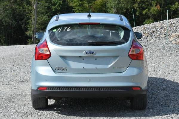 2013 *Ford* *Focus* *Electric* - cars & trucks - by dealer - vehicle... for sale in Naugatuck, CT – photo 4