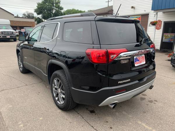 ★★★ 2018 GMC Acadia SLT / Captain Seats! / Black Leather! ★★★ for sale in Grand Forks, SD – photo 7