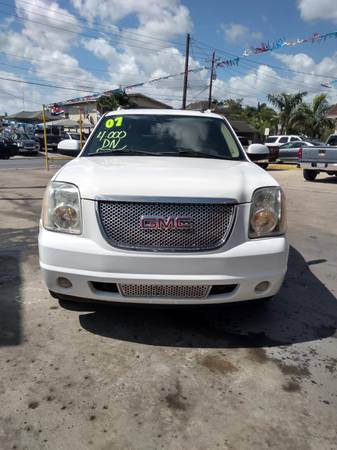 2007 YUKON DENALI (DOWN PAYMENT) - cars & trucks - by dealer -... for sale in Brownsville, TX – photo 2