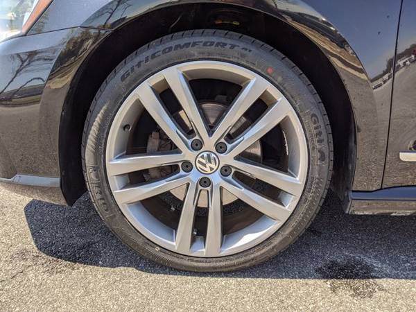 2017 Volkswagen Passat R-Line w/Comfort Pkg SKU: HC063043 Sedan for sale in Columbus, GA – photo 22