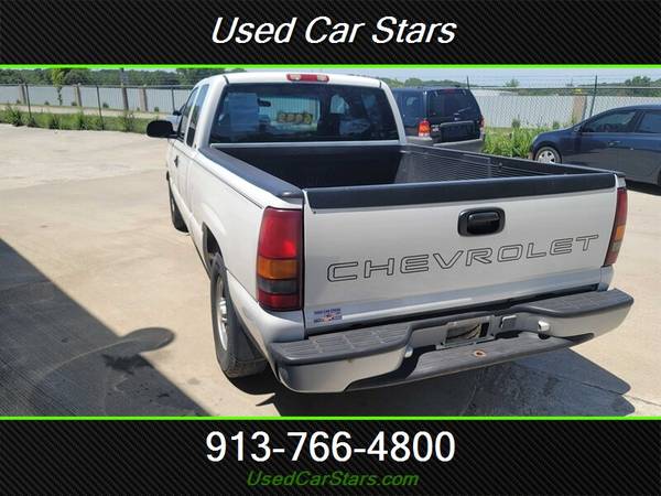 2001 Chevrolet Silverado 1500 - - by dealer - vehicle for sale in Kansas City, MO – photo 3