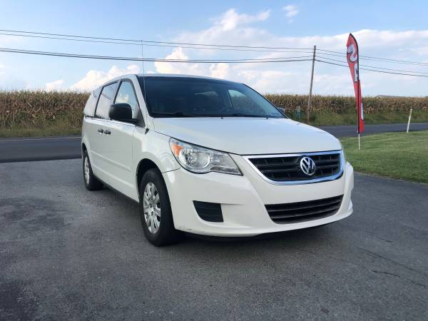 2012 Volkswagen Routan for sale in Wrightsville, PA – photo 2