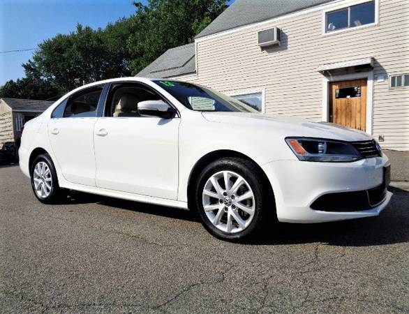 2013 VW Volkswagen Jetta SE Leather Roof Clean IPOD Tech Package -... for sale in Hampton Falls, NH – photo 2