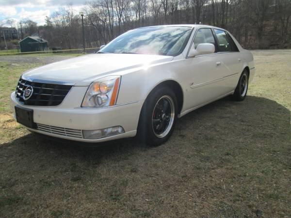 2008 Cadillac DTS ONLY MILES for sale in Peekskill, NY