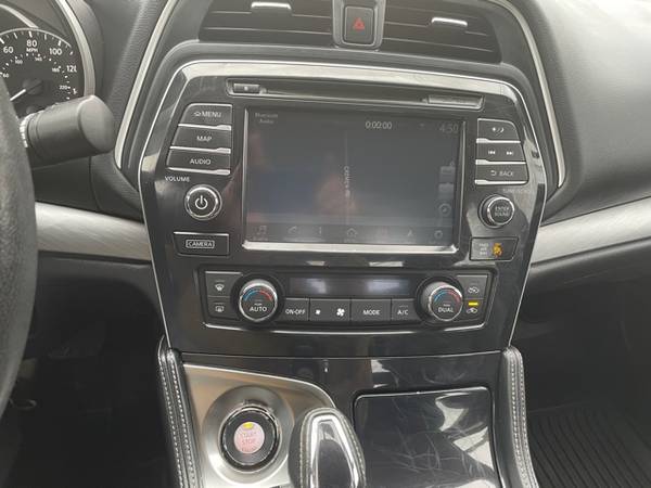 2017 Nissan Maxima SL 4D AT AC All power NO ACCIDENT MD inspection for sale in TEMPLE HILLS, MD – photo 10