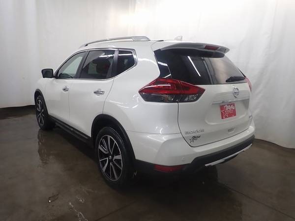 2019 Nissan Rogue SL - - by dealer - vehicle for sale in Perham, ND – photo 23