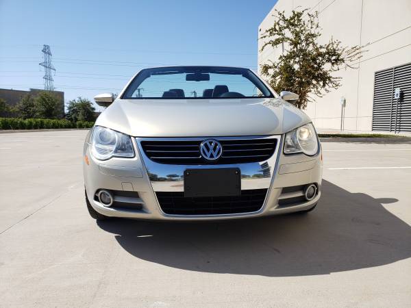2010 VOLKSWAGEN EOS LUX CONVERTIBLE CLEAN TITLE & CARFAX for sale in Carrollton, TX – photo 12