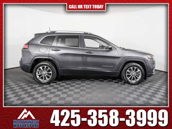 2019 Jeep Cherokee Latitude FWD - - by dealer for sale in Everett, WA – photo 4