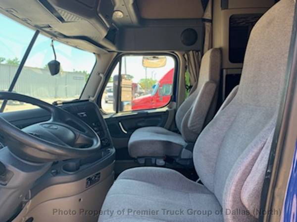 2017 FREIGHTLINER Cascadia CA125SLP Blue - - by for sale in Dallas, TX – photo 5