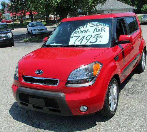 2011 Kia Soul 4dr red *REDUCED* - cars & trucks - by dealer -... for sale in Louisville, KY – photo 7