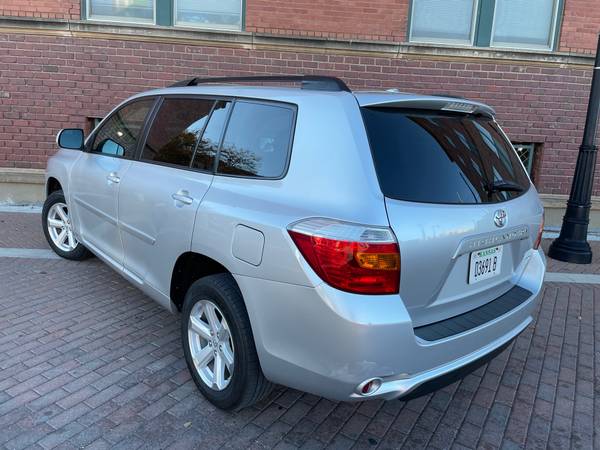 2010 TOYOTA HIGHLANDER SE 4X4 SUV. 3RD ROW! ONE OWNER! NO ACCIDENTS!... for sale in Wichita, KS – photo 6