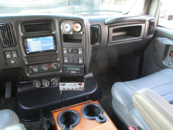 2005 Chevrolet C4E042 C4500 KODIAK CREW , SLEEPER CAB HAULER TRUCK for sale in south amboy, NJ – photo 19