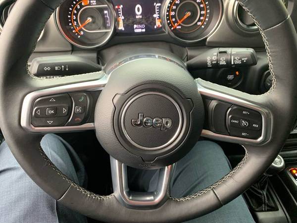 🤩 🤩 2019 JEEP WRANGLER UNLIMITED SAHARA 🤩 🤩 for sale in Hudson, NH – photo 16