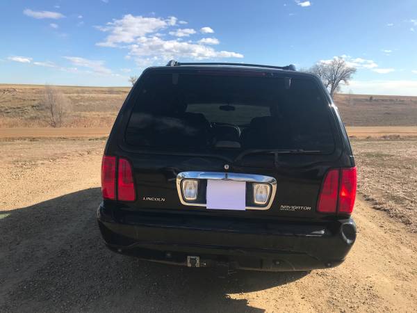 2002 Lincoln Navigator - cars & trucks - by owner - vehicle... for sale in Berthoud, CO – photo 4