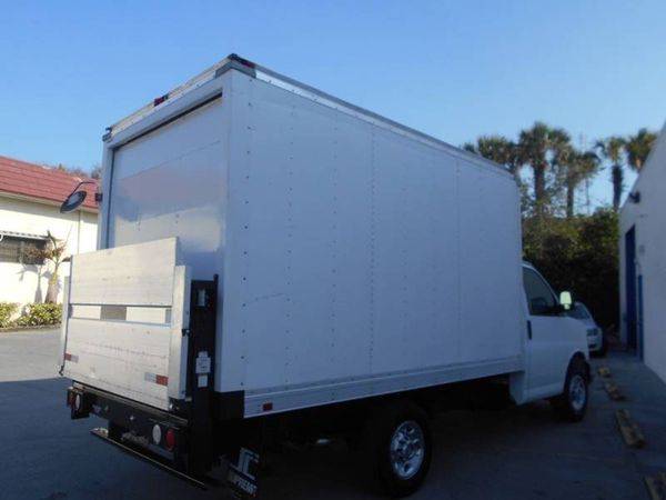 2014 CHEVROLET EXPRESS 3500 SRW 12 FT BOX TRUCK LIFTGATE cargo van for sale in Medley, FL – photo 3