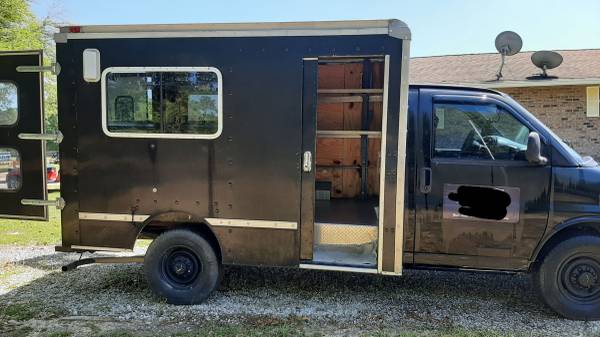 1997 Chevy G3500 Box/Delivery truck for sale in Laurel Hill, FL – photo 5