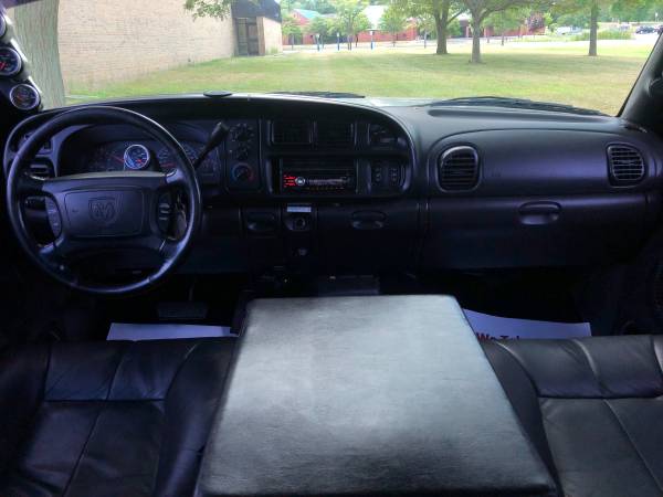 Accident Free! 2002 Dodge Ram 2500! 4x4! Ext Cab! Sharp! for sale in Ortonville, MI – photo 20