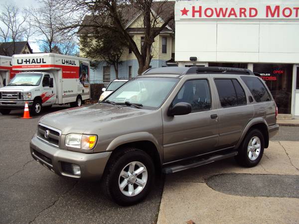 2004 NISSAN PATHFINDER SE 4WD for sale in Springfield, MA