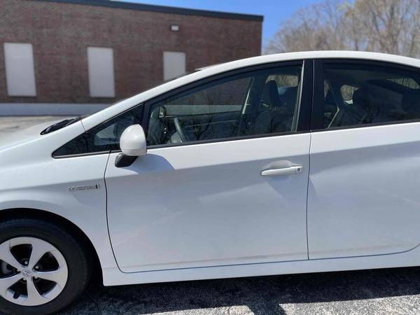 2012 Toyota Prius Two Hybrid Pkg2 50mpg 146k 1 owner clean - cars & for sale in Walpole, RI – photo 3
