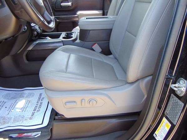 2020 Chevy Silverado 2500HD Ltz 4x4 ( Mileage: 18, 998! - cars & for sale in Devine, TX – photo 9