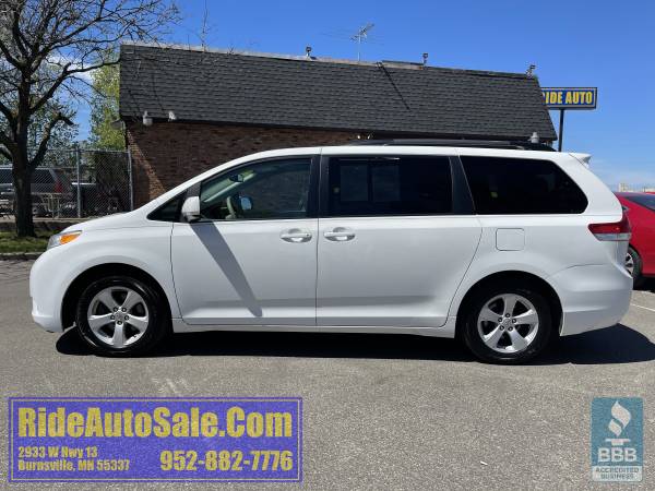 2011 Toyota Sienna LE 7-8 passenger quads Dual AC 3 5 V6 very clean for sale in Burnsville, MN – photo 8