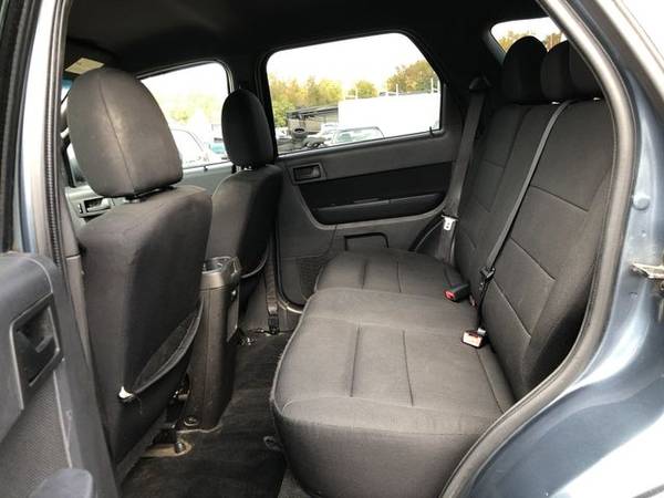 2010 Ford Escape - 6 month/6000 MILE WARRANTY// 3 DAY RETURN POLICY... for sale in Fredericksburg, VA – photo 6