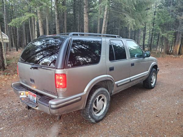 1998 Chevy Blazer 4x4 $2000 OBO - cars & trucks - by owner - vehicle... for sale in Sagle, WA – photo 2