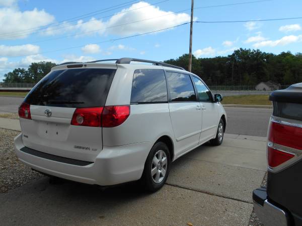 2006 Toyota Sienna LX Clean 8 Passenger - cars & trucks - by dealer... for sale in Mishawaka, IN – photo 3