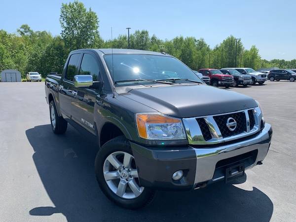 2010 Nissan Titan! 4WD! One Owner! Rust Free! Htd Lthr! Premium Sound! for sale in Suamico, WI – photo 3