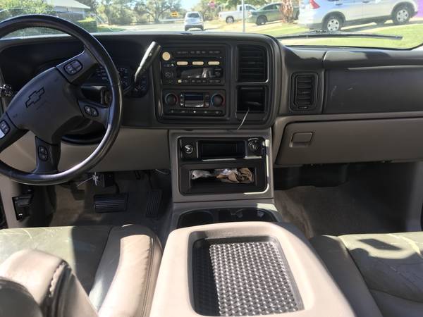 Chevy Suburban 4X4, smogged, 2020 Tags, 183 K Miles , 3rd Row for sale in Rio Linda, CA – photo 12